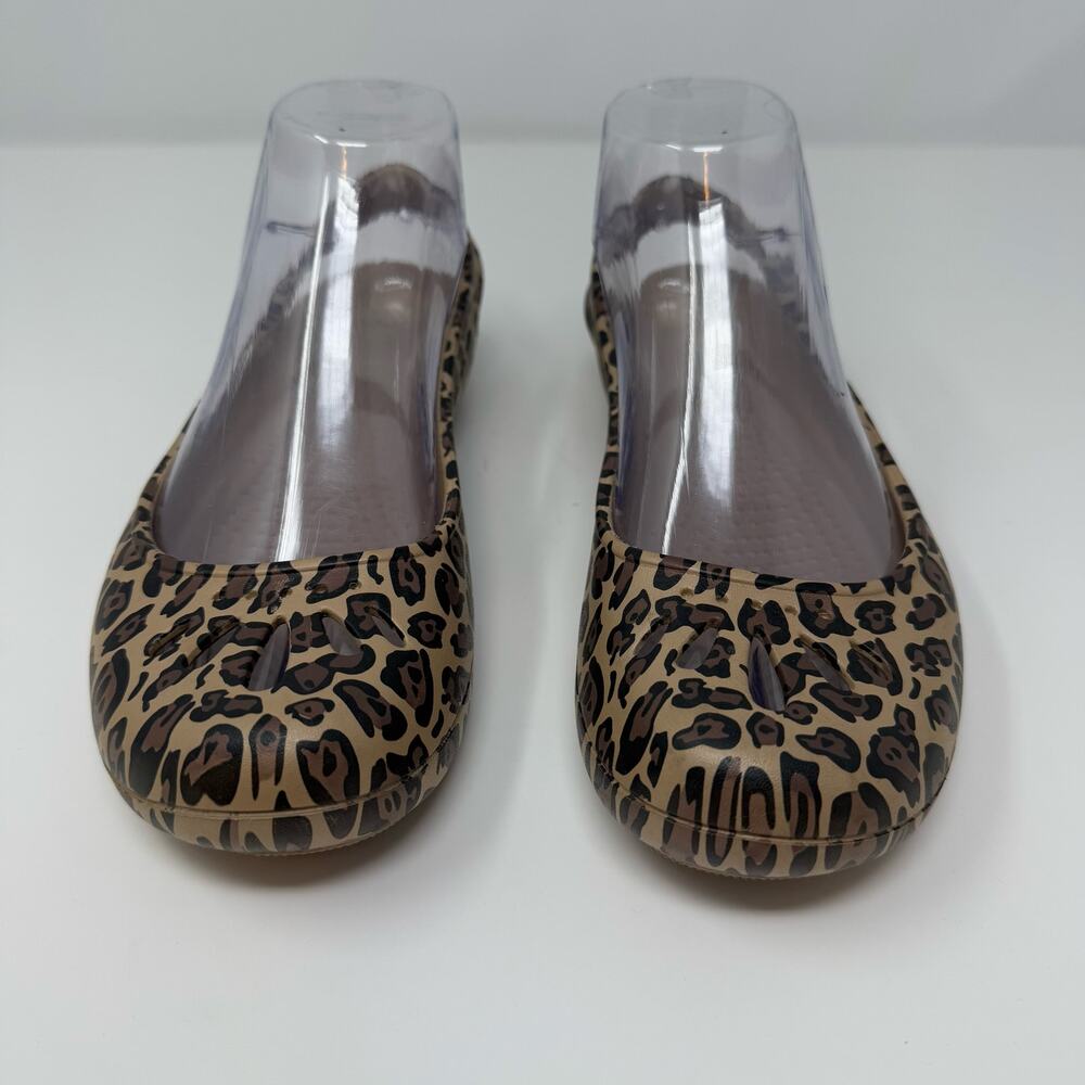 Crocs Ballet Flats Womens 6 Kadee Leopard Print Lightweight Slingback Shoes - Picture 2 of 11
